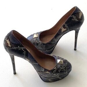 Valentino Garavani Snake Pumps Heels Size 36
